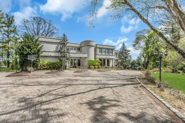 Backyard, Exterior, Facade, French Provincial
