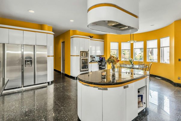 Dining room, Interior, Kitchen, Recessed Lighting, Stainless Steel Appliances