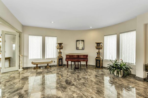 Interior, Piano, Recessed Lighting