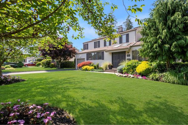Attached, Backyard, Exterior, Facade, American Foursquare