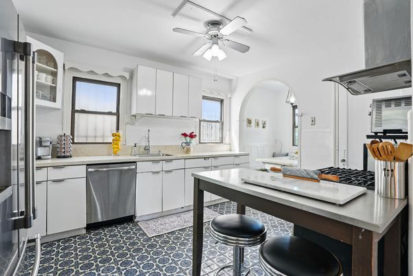 Interior, Kitchen, Stainless Steel Appliances
