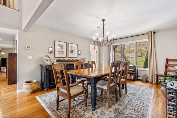 Chandelier, Dining room, Fireplace, Interior, Wood Texture Flooring