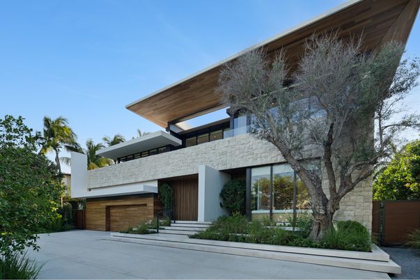 Attached, Exterior, Facade, Modern