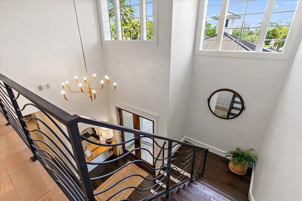 Interior, Pendant Lights, Wood Texture Flooring