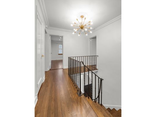 Interior, Pendant Lights, Wood Texture Flooring