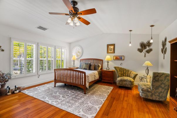 Bedroom, Interior, Pendant Lights, Wood Texture Flooring