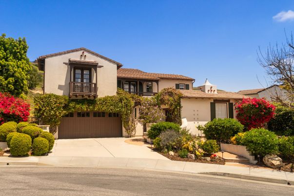 Attached, Exterior, Facade, Mediterranean