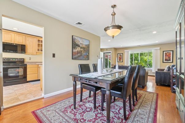 Dining room, Interior, Kitchen, Recessed Lighting, Wood Texture Flooring