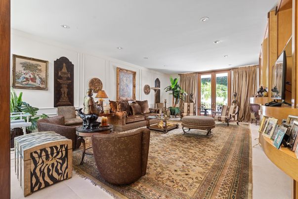 Interior, Living room, Piano, Recessed Lighting