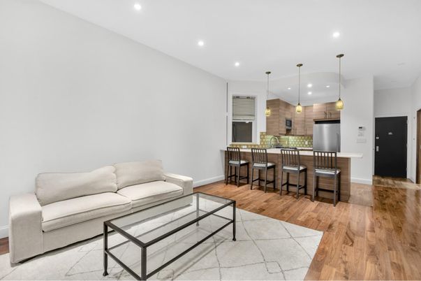 Interior, Kitchen, Living room, Pendant Lights, Recessed Lighting, Stainless Steel Appliances, Wood Texture Flooring