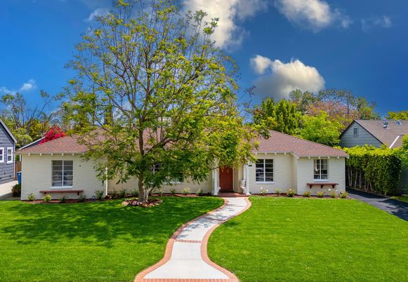 Backyard, Exterior, Facade, Ranch