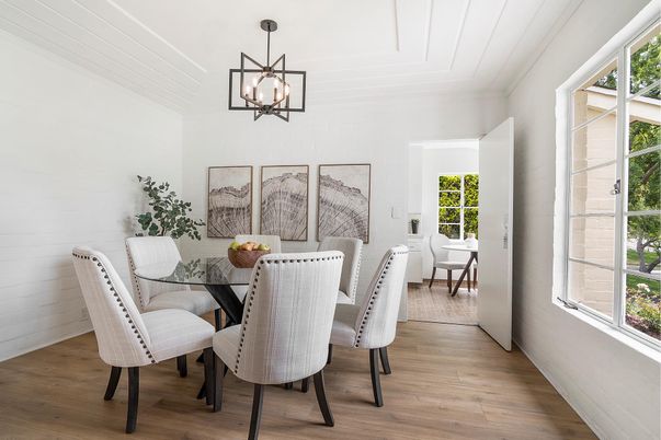 Chandelier, Dining room, Interior, Pendant Lights, Wood Texture Flooring
