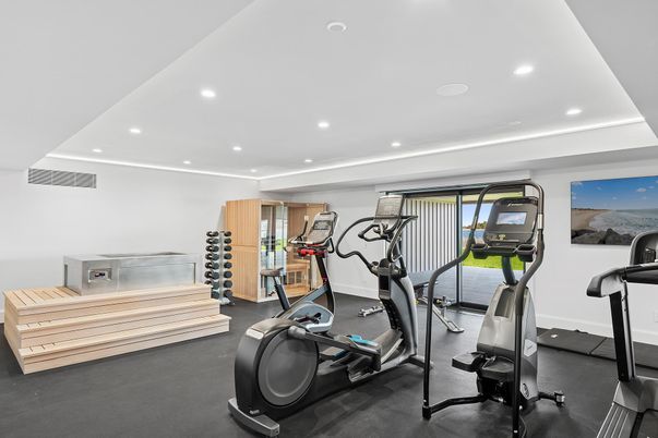 Fitness Equipment, Interior, Recessed Lighting, Sauna Room
