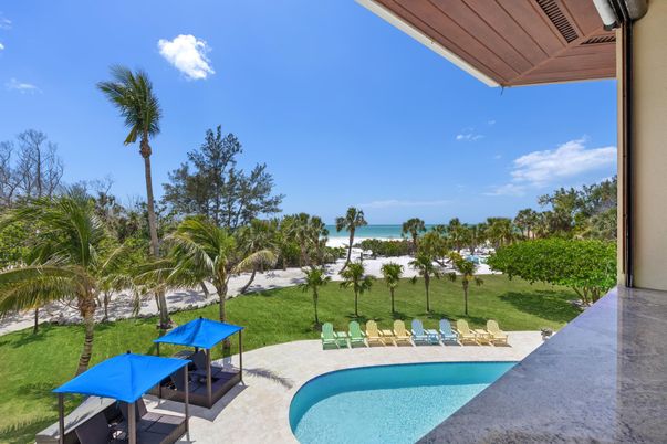 Exterior, Pool, Water