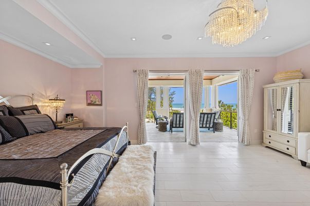 Bedroom, Chandelier, Interior, Marble, Recessed Lighting, Water