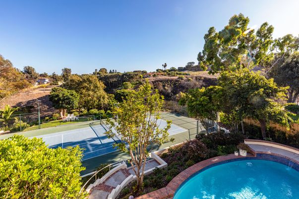 Exterior, Pool, Tennis Courts