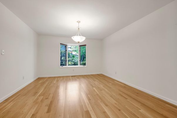Empty room, Interior, Pendant Lights, Wood Texture Flooring
