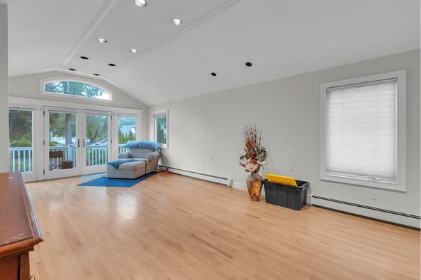 Interior, Recessed Lighting, Wood Texture Flooring