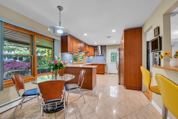 Dining room, Interior, Kitchen, Pendant Lights, Recessed Lighting