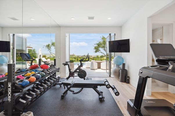 Fitness Equipment, Interior, Recessed Lighting, Wood Texture Flooring