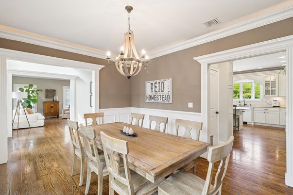 Chandelier, Dining room, Interior, Kitchen, Recessed Lighting, Wood Texture Flooring