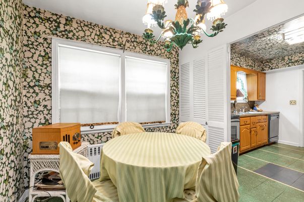 Chandelier, Dining room, Interior