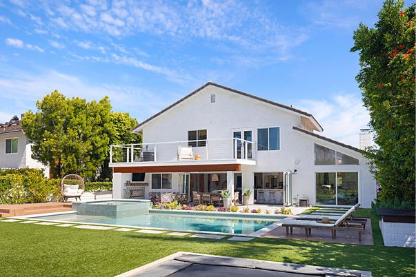Backyard, Exterior, Pool