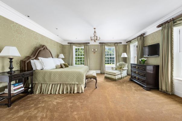 Bedroom, Chandelier, Interior, Recessed Lighting