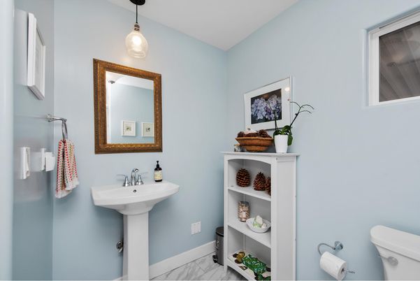 Bathroom, Interior, Marble, Pendant Lights