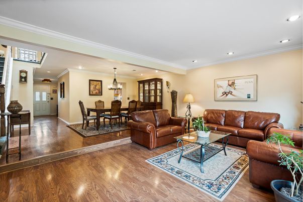 Dining room, Interior, Living room, Pendant Lights, Recessed Lighting, Wood Texture Flooring