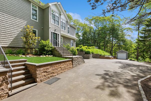 Detached Garage, Exterior