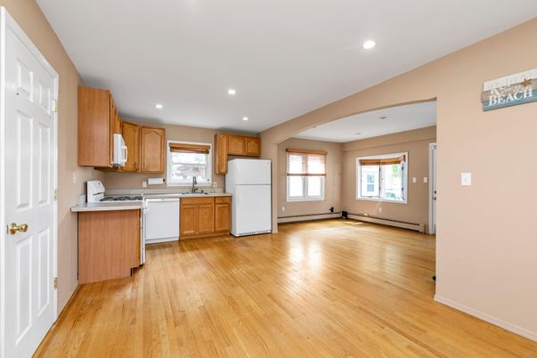Interior, Kitchen, Recessed Lighting, Wood Texture Flooring