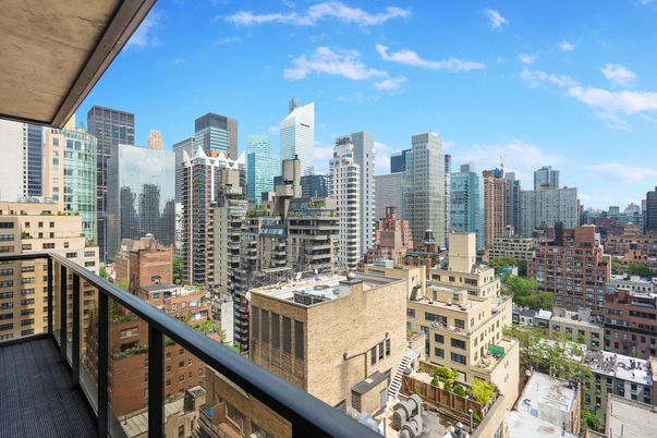 Exterior, Other, Skyline