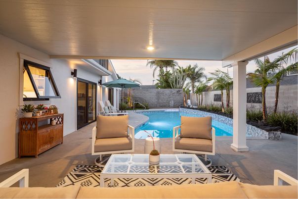 Exterior, Pool
