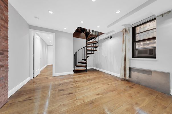 Interior, Recessed Lighting, Wood Texture Flooring