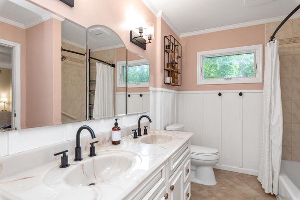 Bathroom, Dual Sink Vanities, Interior