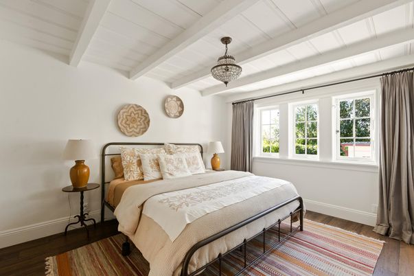 Bedroom, Interior, Pendant Lights, Wood Texture Flooring