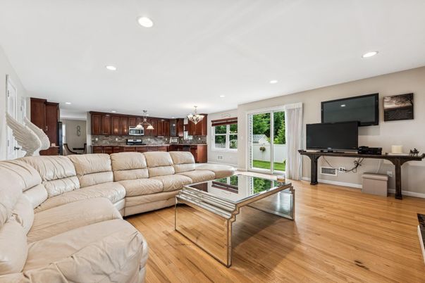 Chandelier, Interior, Kitchen, Living room, Recessed Lighting, Wood Texture Flooring