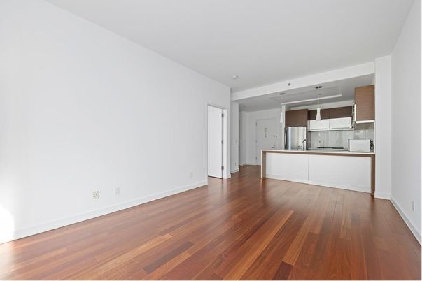 Empty room, Interior, Kitchen, Wood Texture Flooring