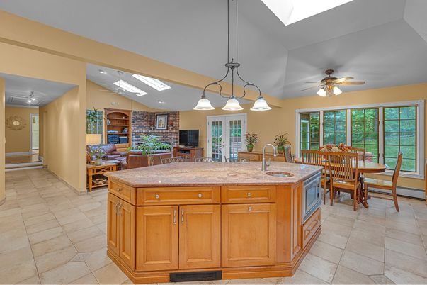 Chandelier, Dining room, Interior, Kitchen, Pendant Lights, Recessed Lighting