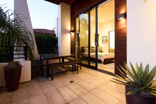 Bedroom, Exterior