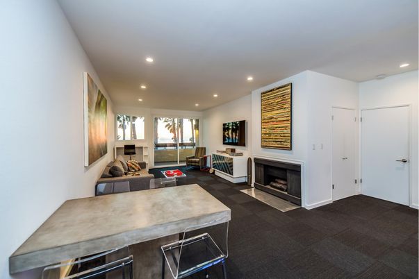 Fireplace, Interior, Living room, Recessed Lighting