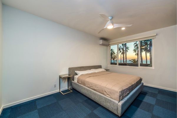 Bedroom, Interior, Recessed Lighting, Water