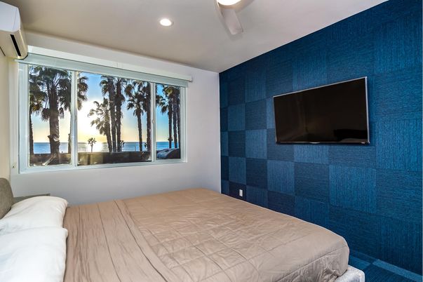 Bedroom, Interior, Recessed Lighting, Water