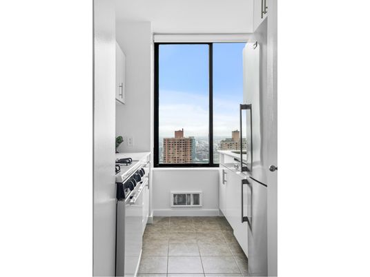 Interior, Kitchen, Stainless Steel Appliances, Water