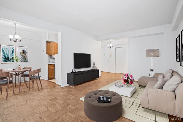 Chandelier, Dining room, Interior, Living room, Wood Texture Flooring