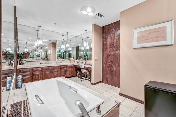 Bathroom, Dual Sink Vanities, Interior, Pendant Lights