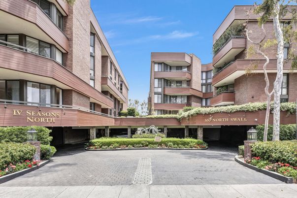 Exterior, Facade, Brick Facade, Condo Building