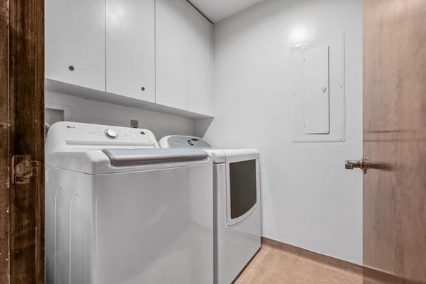 Interior, Washer