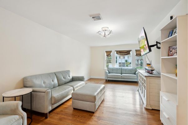 Chandelier, Interior, Living room, Wood Texture Flooring